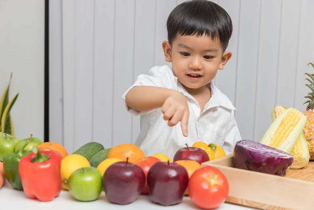 6 activités ludiques autour des aliments pour occuper vos enfants