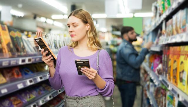 Le pourcentage de cacao influence le prix de la tablette. Adobestock