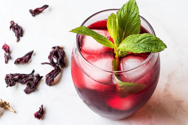Bissap : l’infusion glacée qui fait baisser la température