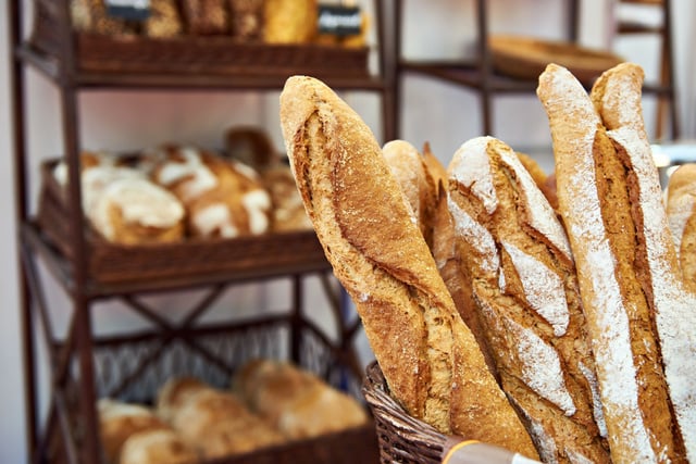 Voici les meilleures et les pires baguettes de chaînes de boulangerie et supermarchés selon 60M de consommateurs