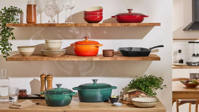 Lidl : bonne nouvelle pour les cuisiniers, ce faitout en fonte premium est à prix mini sur le site