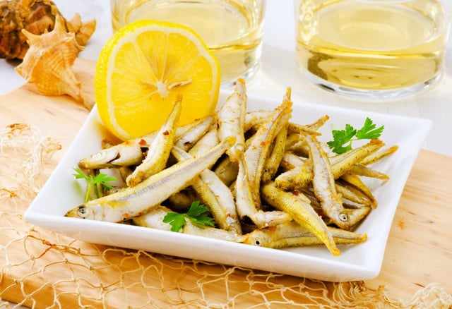 Pescaito frito (Adobe Stock)