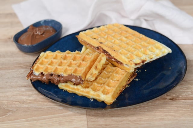 3 ingrédients seulement pour ces gaufres feuilletées à la pâte à tartiner ultra gourmandes