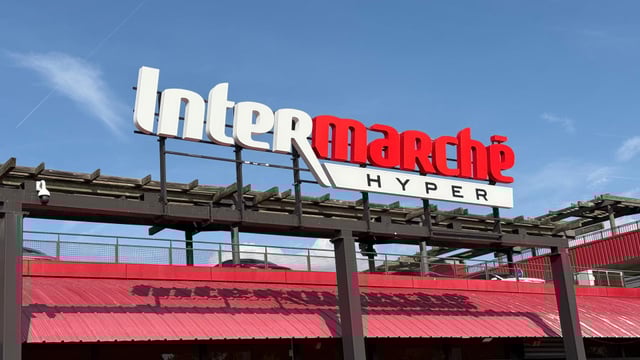 Gros changement chez Intermarché : vous ne pourrez bientôt plus acheter ces produits à la caisse des magasins