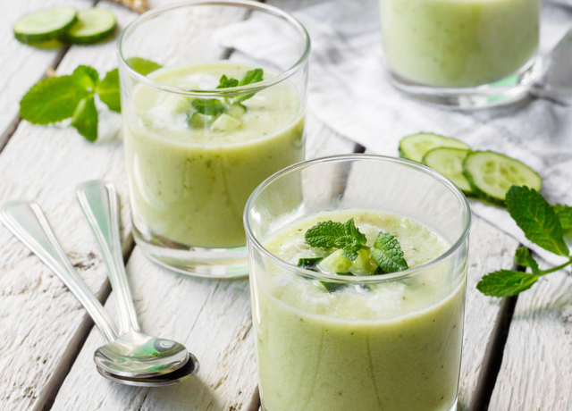 Gaspacho : nos recettes de soupes froides qui changent de la tomate !