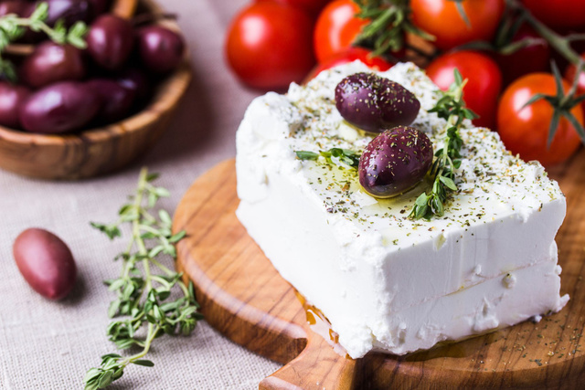 La feta est-elle un fromage intéressant dans le cadre d’une alimentation saine et équilibrée ?
