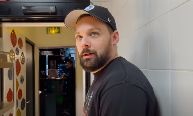 Xavier Pincemin signe la carte du restaurant de burgers d’une star du rap français !