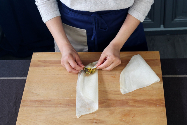 On vous livre la technique pour plier vos feuilles de brick facilement