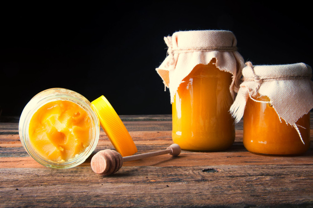 Votre miel est dur comme de la pierre, comment faire pour le consommer ?