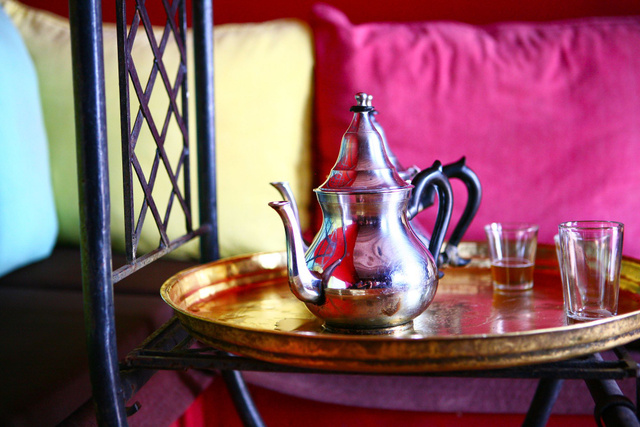 Thé à la menthe, comment le faire pour accueillir ses amis ?