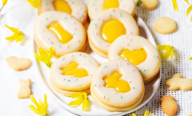 Cette recette de sablés œufs de Pâques à la crème de citron est la gourmandise parfaite à offrir ou à dévorer !