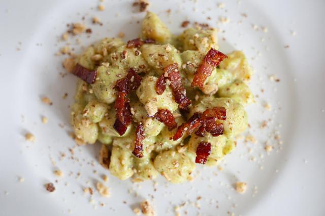 “C’est trop bon” : Norbert Tarayre partage sa recette de gnocchi maison carbonara, vous allez vous régaler !
