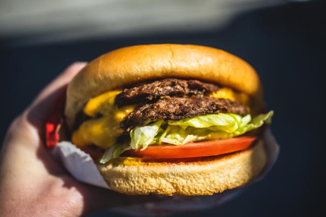 Smash burger Adobe Stock
 