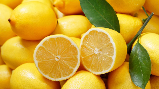 “Simple et spectaculaire” : faites des citrons givrés de compétition avec la recette partagée par François-Régis Gaudry