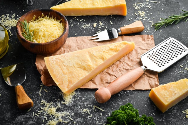 Parmesan : 4 alternatives véganes bluffantes pout vos plats !