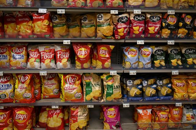Chips saveur poulet rôti, bacon grillé ou cheeseburger : y-a-t-il de la viande dans la recette ?