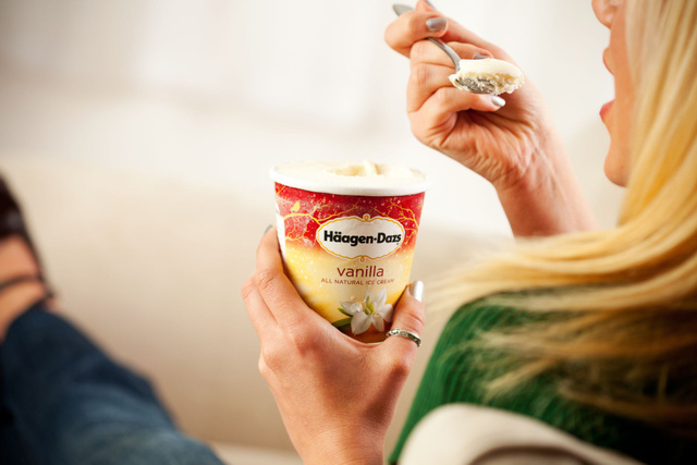 Glace Häagen-Dazs à la vanille. Adobestock