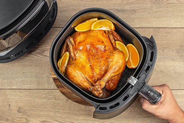 Poulet rôti au Airfryer : le temps de cuisson exact pour une peau ultra-croustillante et une chair fondante