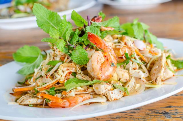 Salade comme un rouleau de printemps. Dorian Nieto