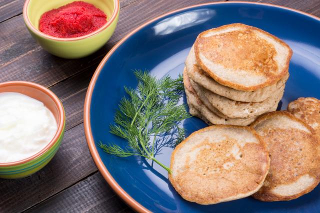 “Sains et gourmands” : une nutritionniste partage sa recette de blinis maison en 5 ingrédients !