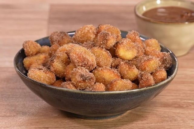 Recette tendance du moment : des mini churros croustillants à faire avec des gnocchi  On a testé et c’est validé