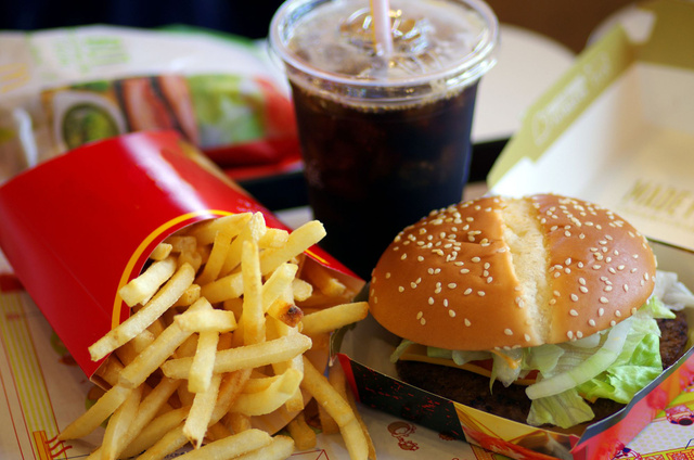 Mcdonald's a montré l'exemple : cette Loi qui va changer vos Fast Food en 2023