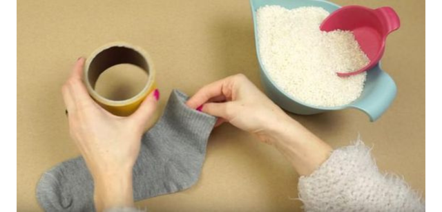 @ Pinterest/ L'astuce de la chaussette et du riz