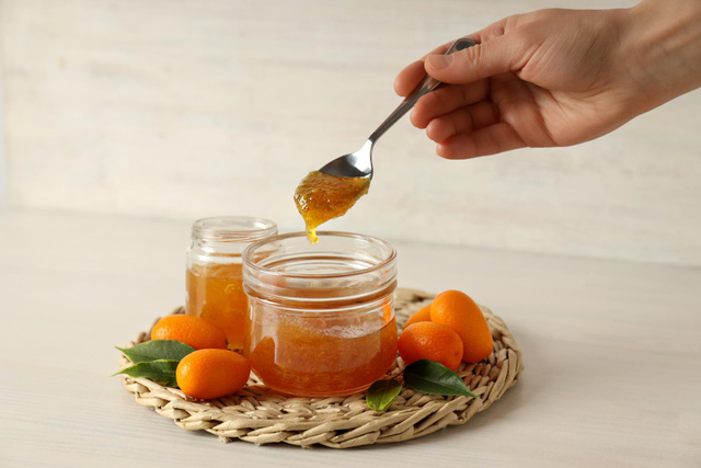 Confiture trop liquide ? Voici le secret bien connu des grands-mères pour l’éviter