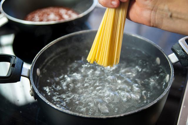 Comment ce prix Nobel s'est mis à dos l'Italie entière pour une histoire de cuisson de pâtes ?