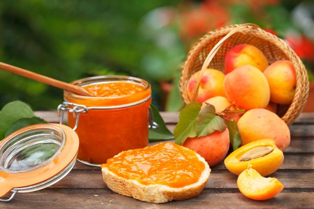 Confiture maison : savez-vous quel est le bon sucre à utiliser pour un résultat optimal ?