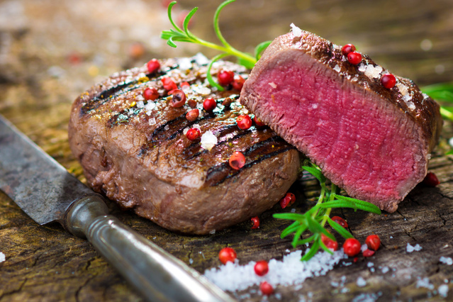 A Quel Age Peut On Manger De La Viande Saignante Diaporama "7 aliments qu'une femme enceinte ne peut pas manger" - La