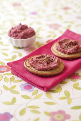Image de Blinis au sarrasin, crème de thon à la betterave