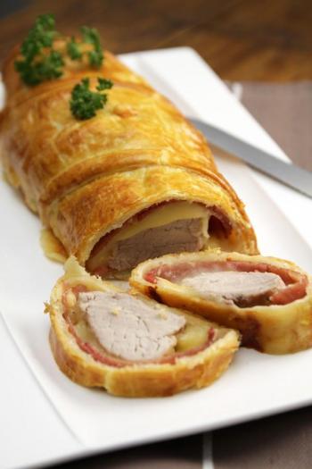 Filet Mignon De Porc En Croûte Bacon Et Fromage à Raclette